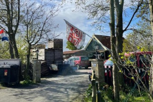 Ambassadeurs dementie bezoeken Blij op de Boerderij